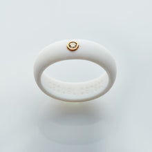 Load image into Gallery viewer, Casual Carats® Classic Collection: White