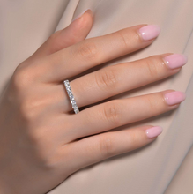 Load image into Gallery viewer, Half-Eternity Band